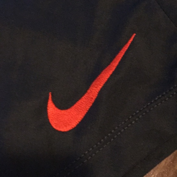 Nike athletic shorts - Picture 3 of 4